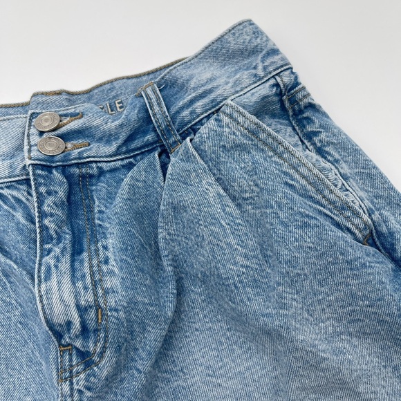 American Eagle Size 4 Denim Mom Short High Rise Paperbag Jean Summer Preppy - Picture 2 of 11